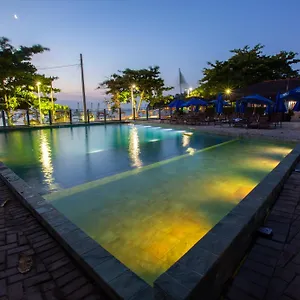 Inn Pé Na Areia